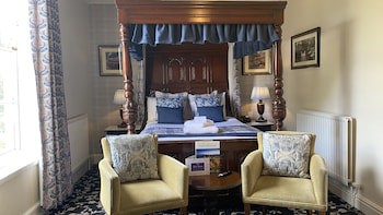Stone House Hotel