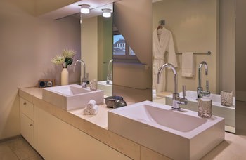 Alden Suite Hotel Splugenschloss Zurich.