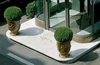 Alden Suite Hotel Splugenschloss Zurich.