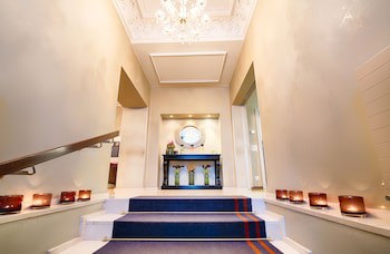 Alden Suite Hotel Splugenschloss Zurich.