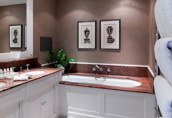 Chewton Glen Hotel & Spa - An Iconic Luxury Hotel