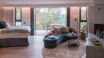 Chewton Glen Hotel & Spa - An Iconic Luxury Hotel