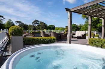 Chewton Glen Hotel & Spa - An Iconic Luxury Hotel
