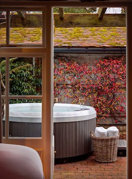 Chewton Glen Hotel & Spa - An Iconic Luxury Hotel