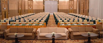 Arnoma Grand