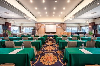 Arnoma Grand