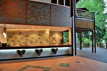 Cresta Mowana Safari Resort & Spa