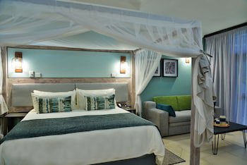 Cresta Mowana Safari Resort & Spa
