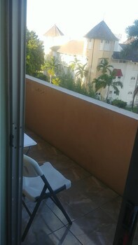 Beach Side Condos At Turtle Beach Towers