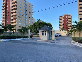 Beach Side Condos At Turtle Beach Towers