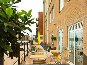 Holiday Inn Express Cardiff Bay, An Ihg Hotel