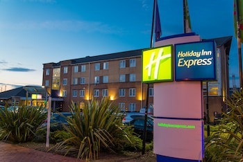 Holiday Inn Express Cardiff Bay, An Ihg Hotel