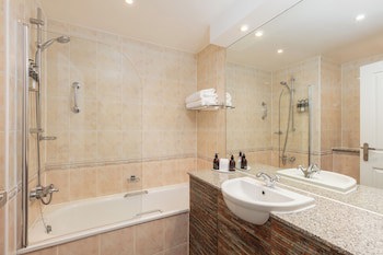 Carnoustie Golf Hotel