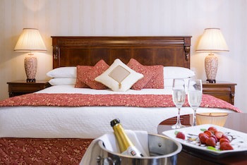 Meadowlands Hotel
