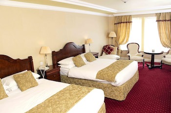 Meadowlands Hotel