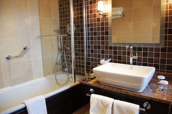 Doubletree By Hilton Dunblane Hydro