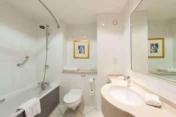 Doubletree By Hilton Glasgow Strathclyde