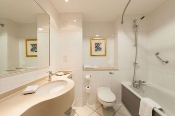 Doubletree By Hilton Glasgow Strathclyde