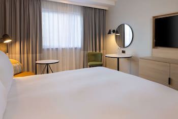 Doubletree By Hilton Edinburgh Airport