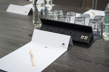 Doubletree By Hilton Edinburgh Airport