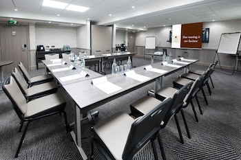 Doubletree By Hilton Edinburgh Airport