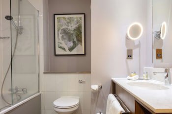 Doubletree By Hilton Edinburgh Airport