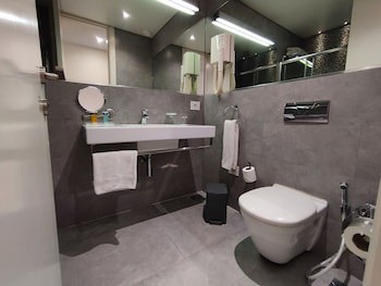 Casa D'or - Hamra (Only Adults)