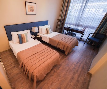 Casa D'or - Hamra (Only Adults)