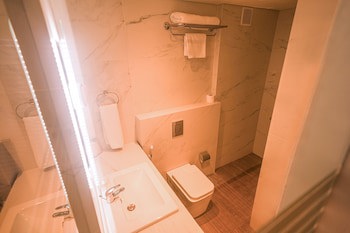 Casa D'or - Hamra (Only Adults)
