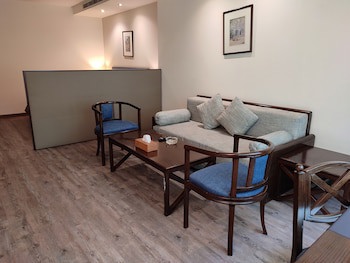 Casa D'or - Hamra (Only Adults)