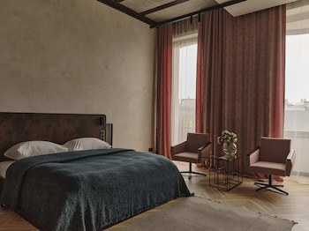 Grand Hotel