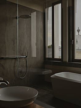 Grand Hotel