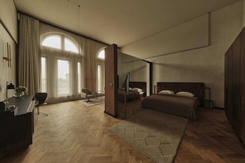 Grand Hotel