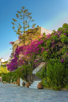 Skala Hotel galeri fotoğrafı