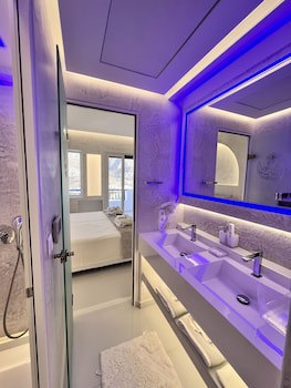 Aegialis Hotel & Spa