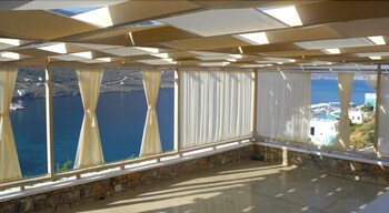 Aegialis Hotel & Spa