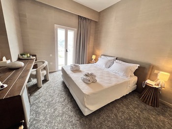 Aegialis Hotel & Spa