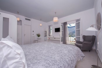 Aegialis Hotel & Spa