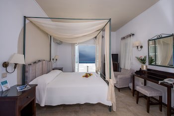 Aegialis Hotel & Spa