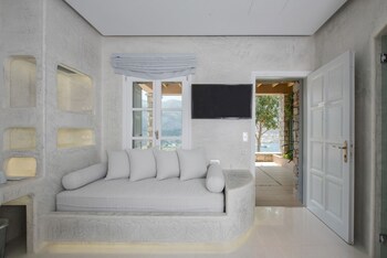 Aegialis Hotel & Spa