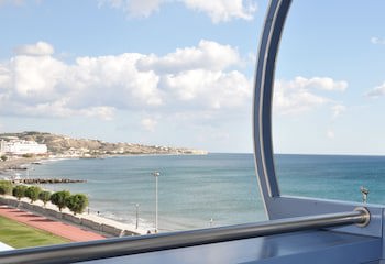 Astron Hotel