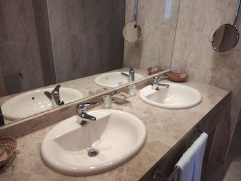 Ebora By Vivere Stays