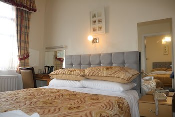 Barry House