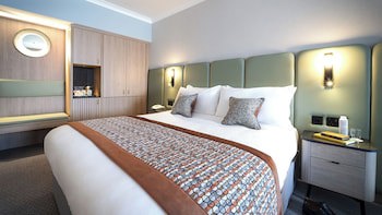 Menlo Park Hotel