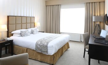 Menlo Park Hotel