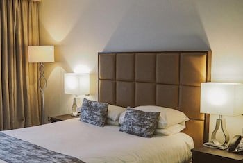 Menlo Park Hotel