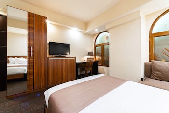 Bass Boutique Hotel