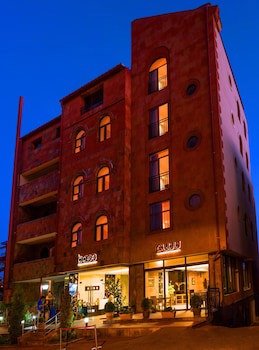 Bass Boutique Hotel