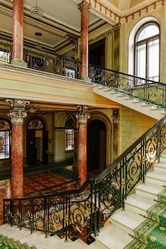 Londonskaya Hotel