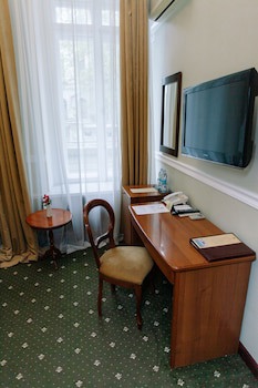 Londonskaya Hotel